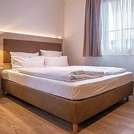 Tdyhomes Hotell